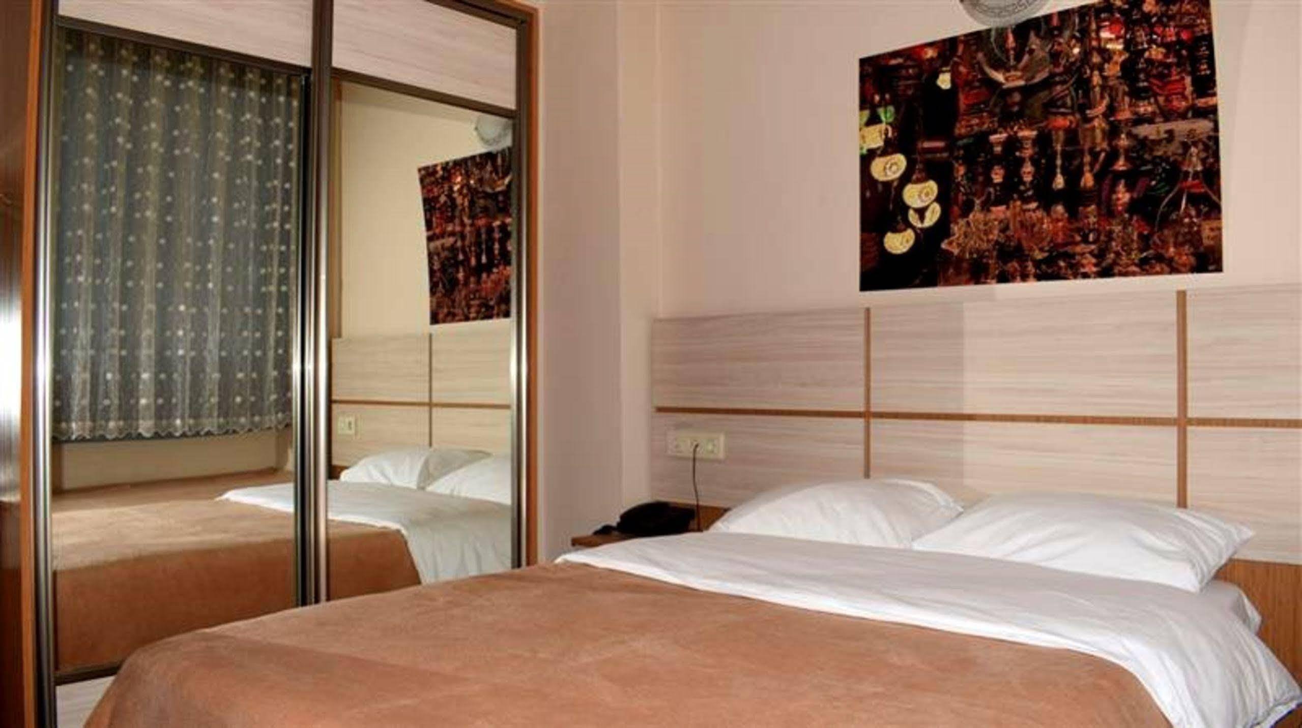 Royal Suites Besiktas Istanbul Exterior photo